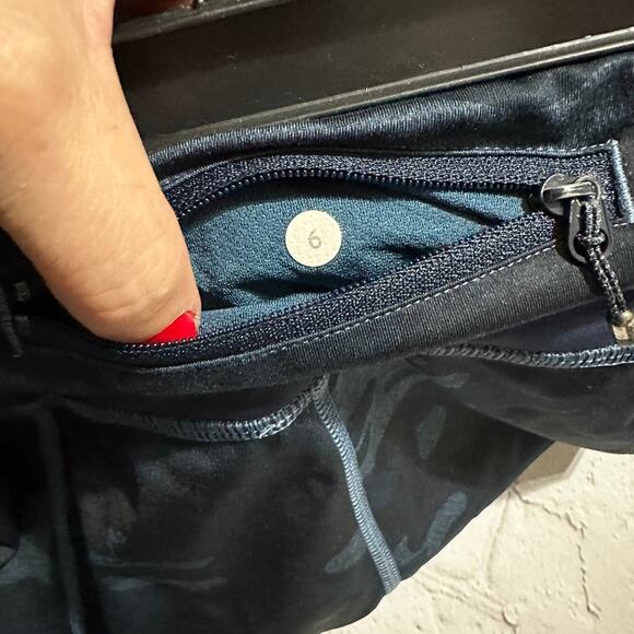 lululemon leggings size 6 - Picture 5 of 8